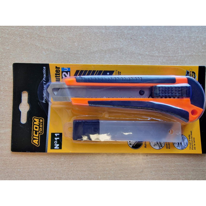 CUTTER-5P18MM Papelería AICOM Naranja